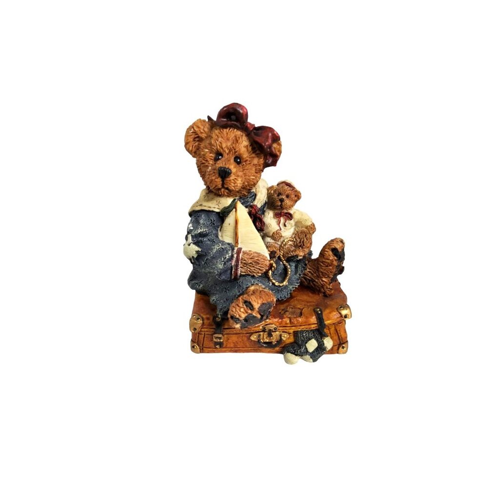 Vintage 1993 Boyds Bears & Friends Baily Bear with Suitcase Bear Figurine